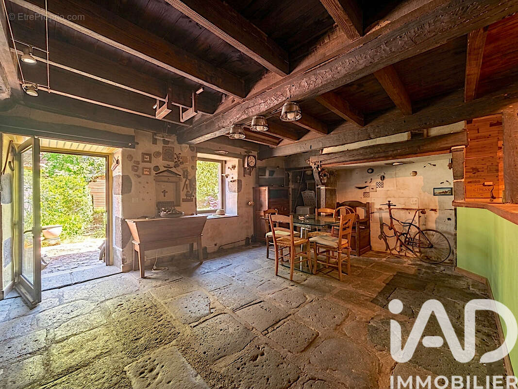 Photo 5 - Maison à LOUBEYRAT