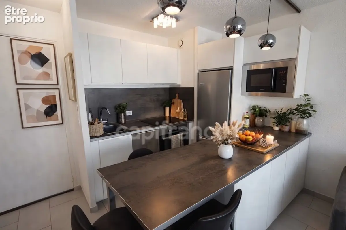Cap d’agde – vue port exceptionnelle – t2 36 m² – balcon –piscine - concierge - garage fermé – vendu meublé - photo 4