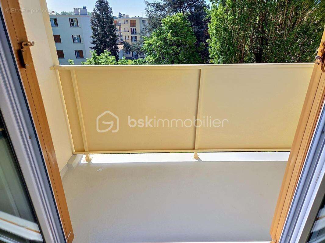 Appartement à BROU-SUR-CHANTEREINE