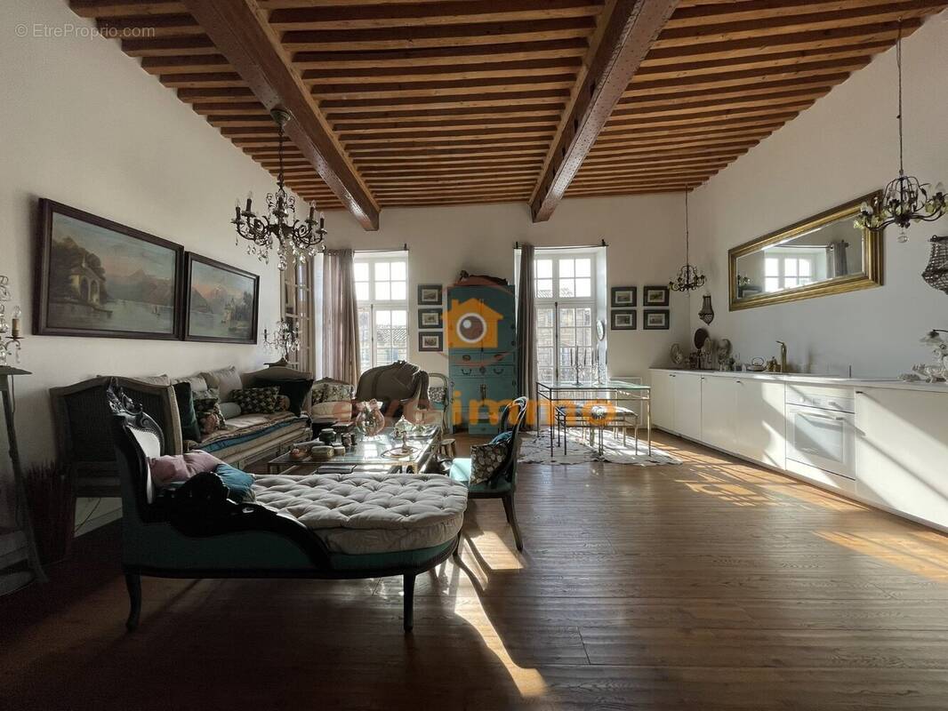 Appartement à PEZENAS