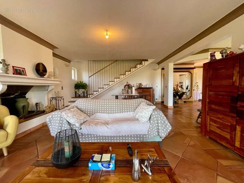 Maison à ROUSSILLON