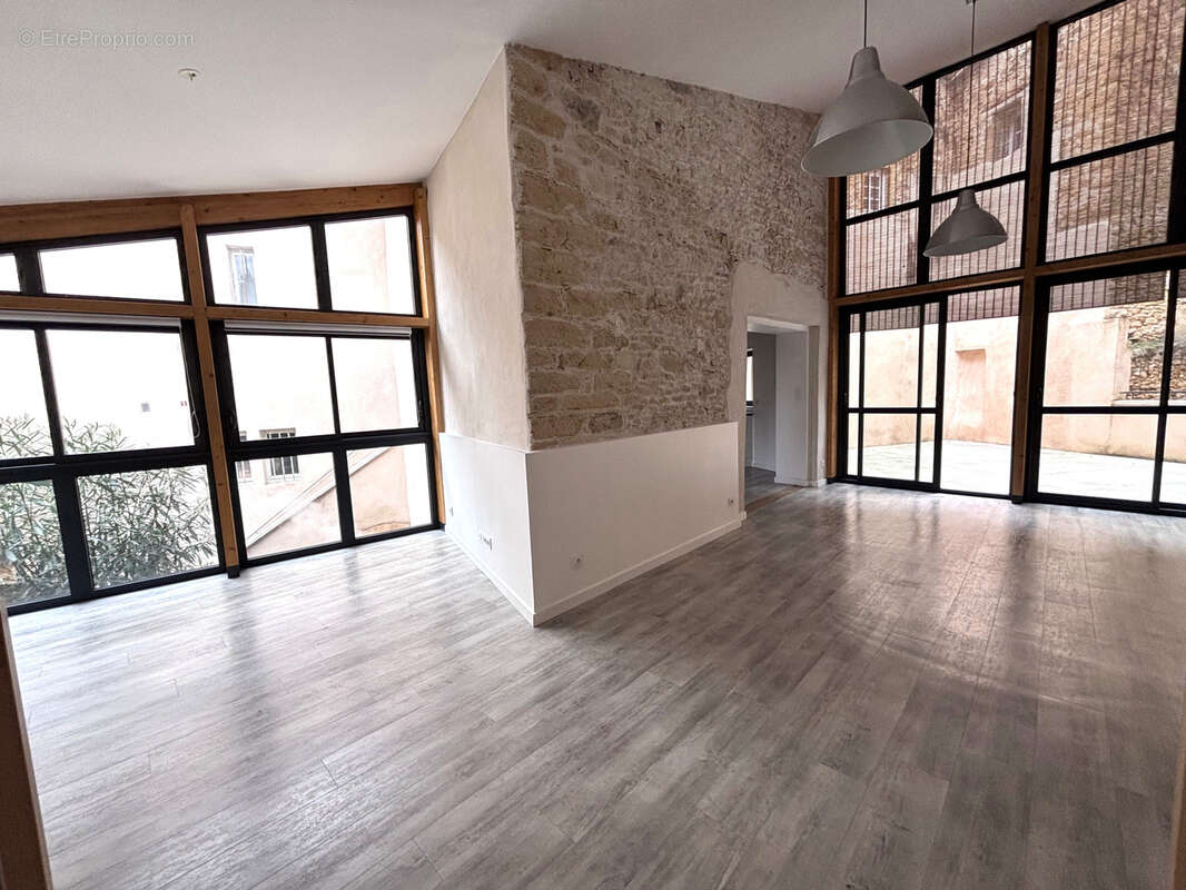 Maison à SAINT-ROMAIN-AU-MONT-D&#039;OR