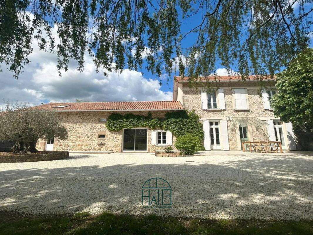 Maison à RILHAC-RANCON