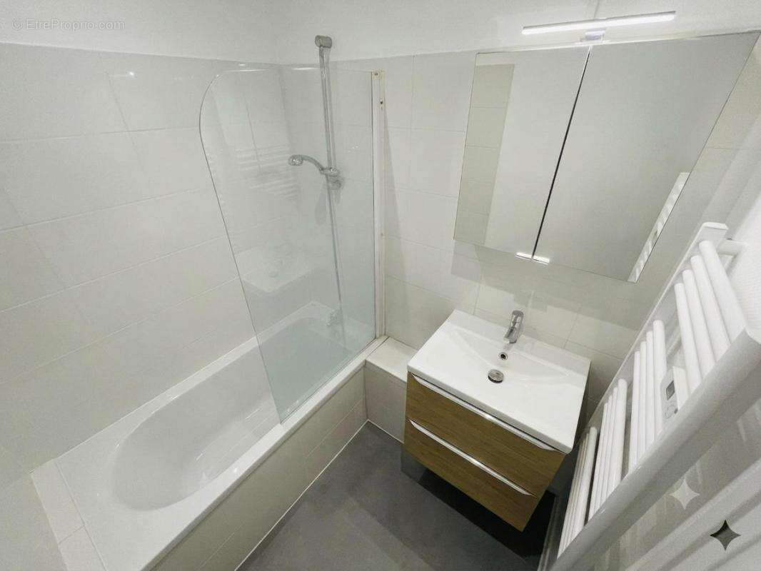 Rouen Centre — Appartement T2 rénové avec cachet, 28 rue du Cordier - photo 4