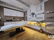 Photo 1 - Commerce à MARLY-LE-ROI