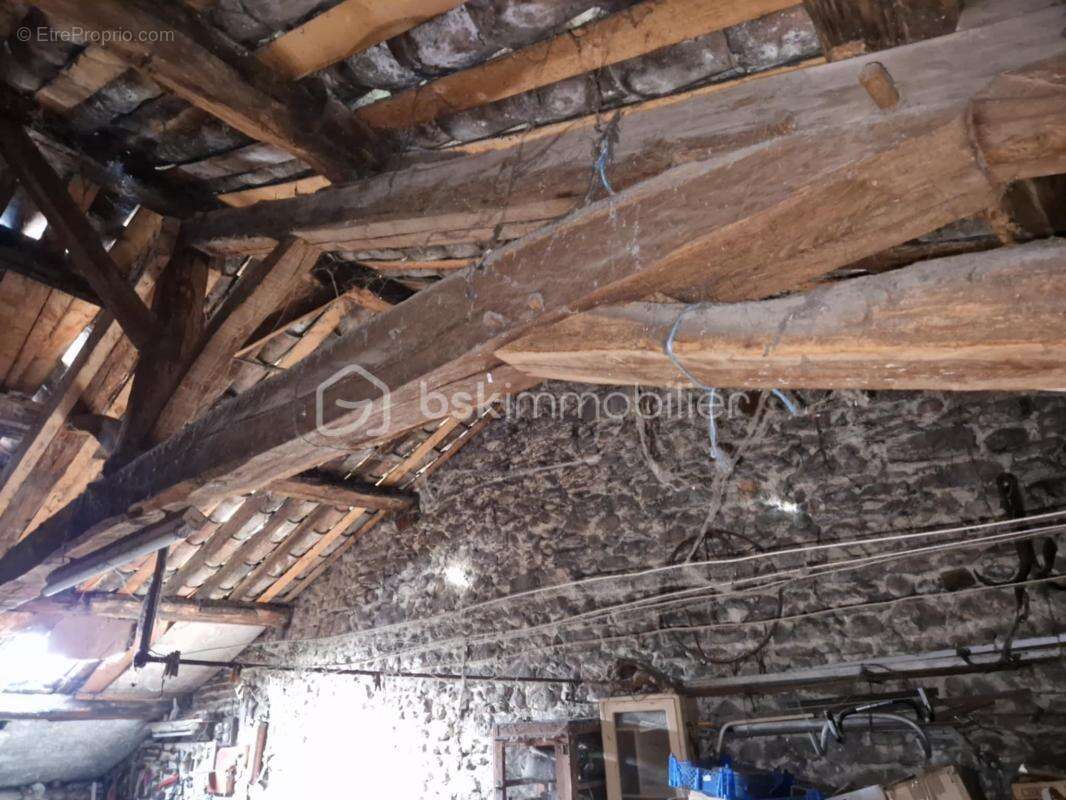 Appartement à LA TOUR-DU-PIN