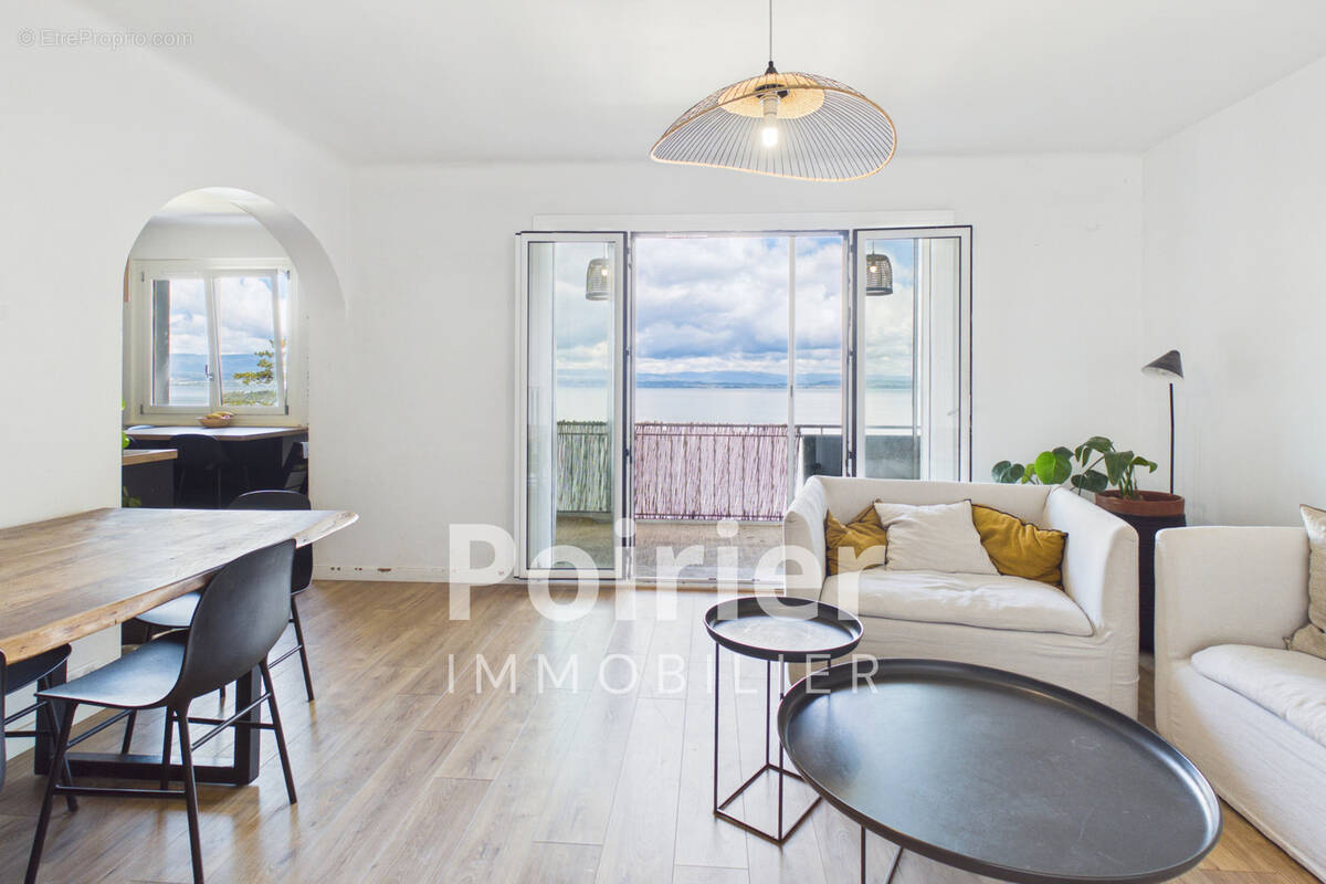 Appartement à EVIAN-LES-BAINS