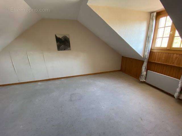 Maison à DROUE-SUR-DROUETTE