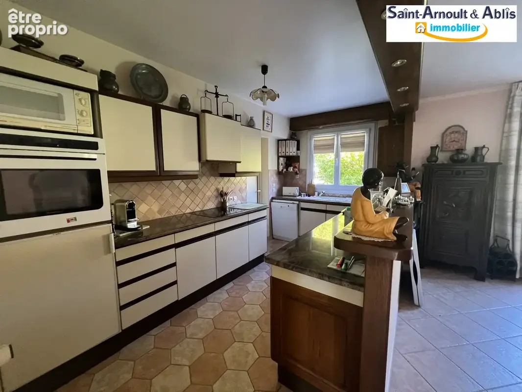 Maison 151 m² à Saint-Arnoult-En-Yvelines  - photo 6