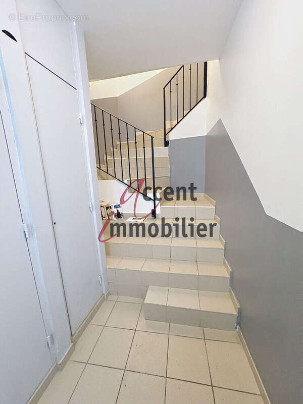 Appartement à L'ISLE-SUR-LA-SORGUE