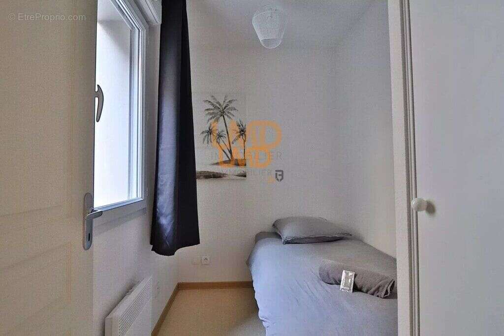 Appartement à AVENE