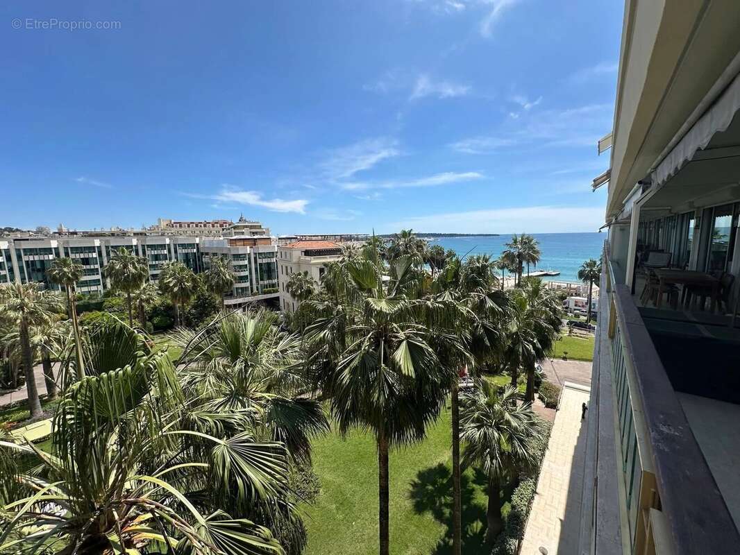 Appartement à CANNES