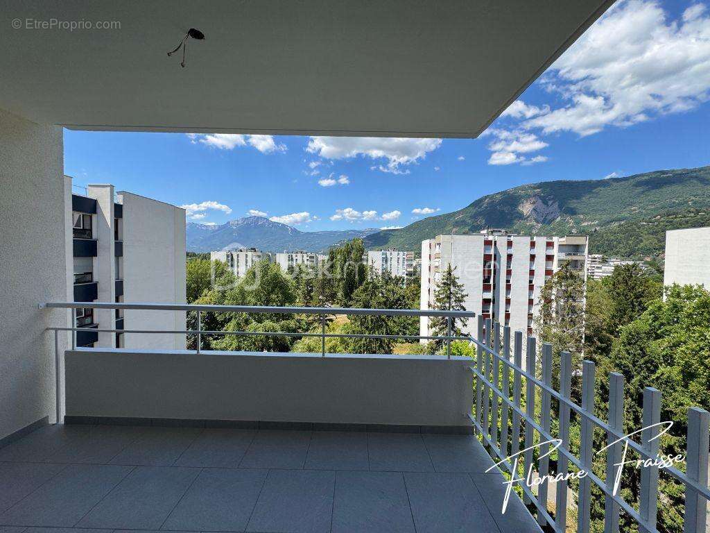 Appartement à MEYLAN