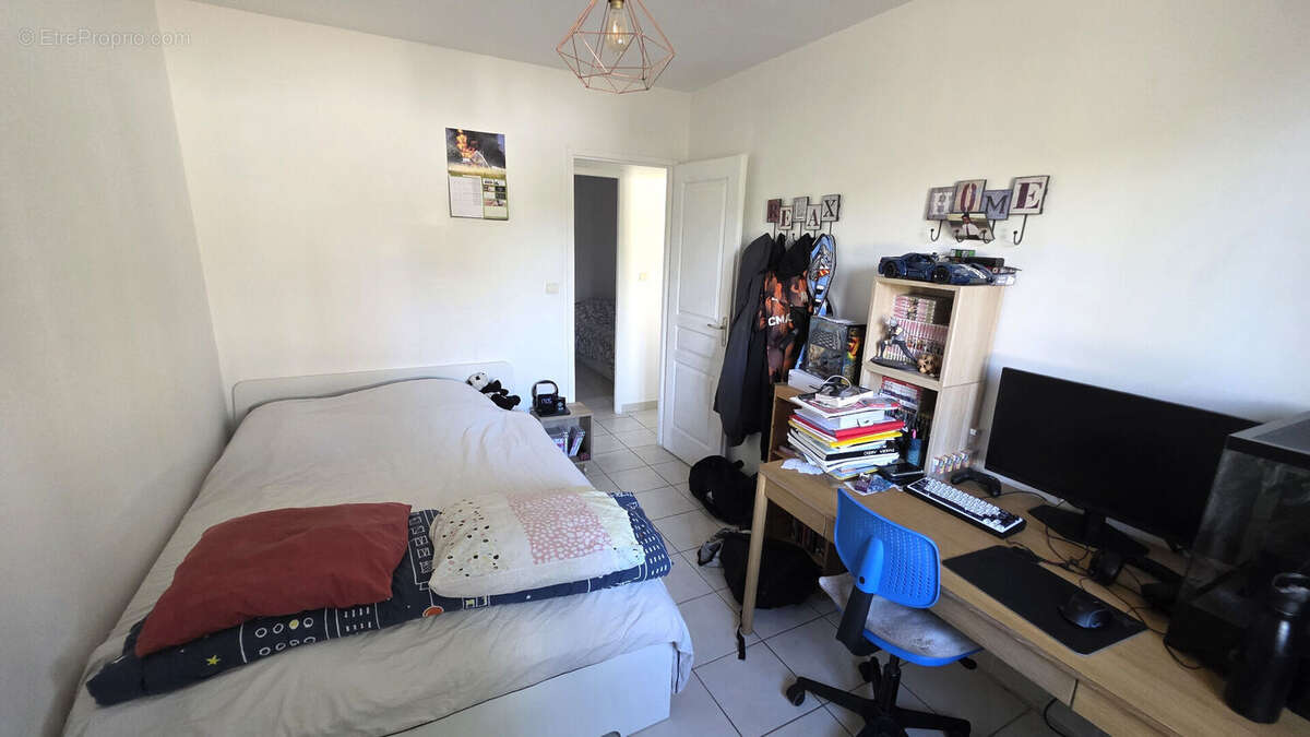 Maison à LES ANGLES