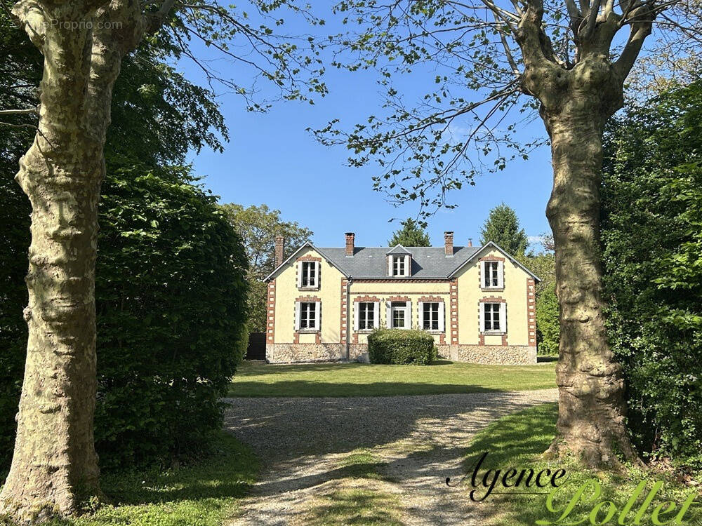 Maison à AUBIGNY-SUR-NERE