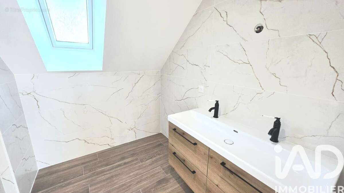 Photo 8 - Maison à LOCQUELTAS