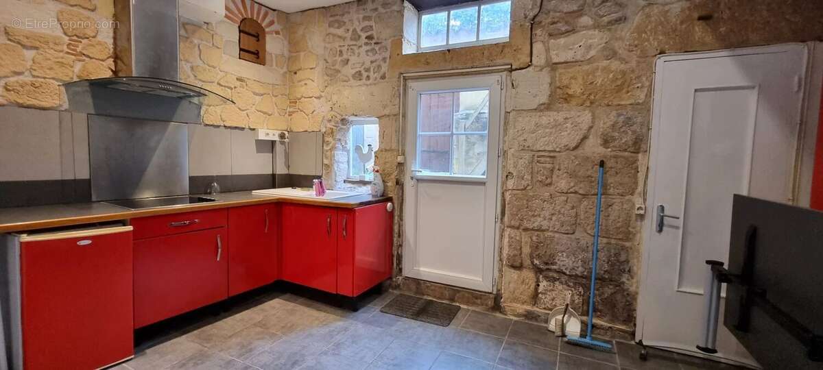 EXCLUSIVITE  :  Centre historique Bergerac , immeuble en pierres - photo 6