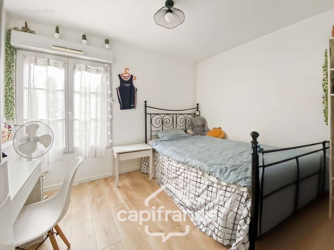 Maison à vendre  8 pièces – 6 chambres – 141 m² – Terrasse - Jardin - Garage - photo 12