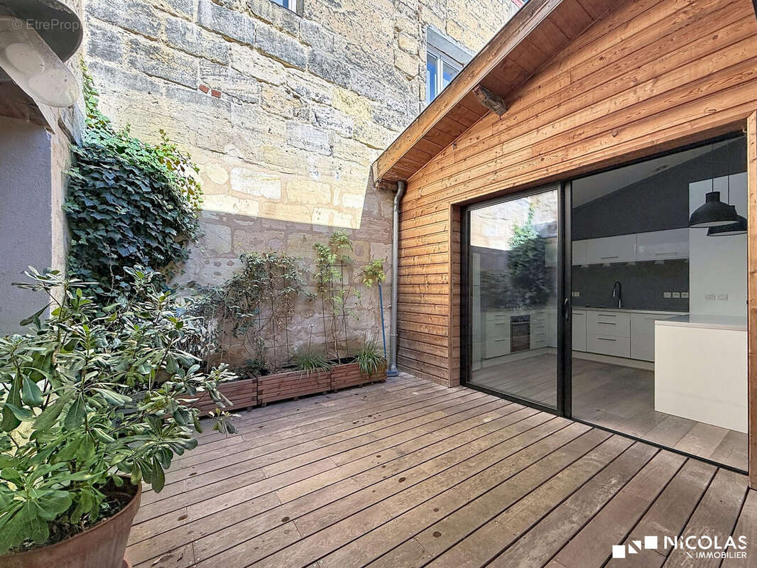 Appartement 81 m² à Bordeaux  - photo 8