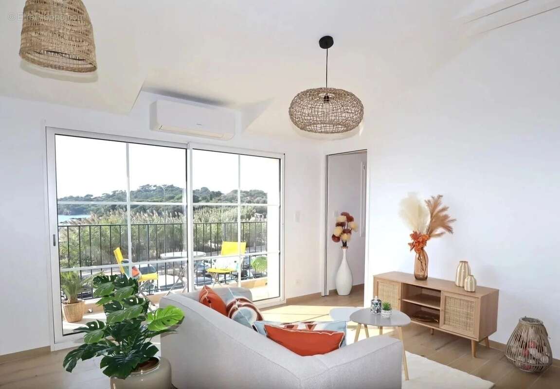 Appartement à HYERES