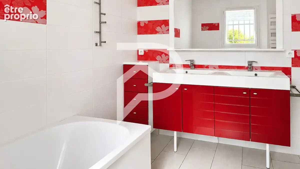 Maison familiale 158m2 avec piscine, sous-sol complet - photo 11