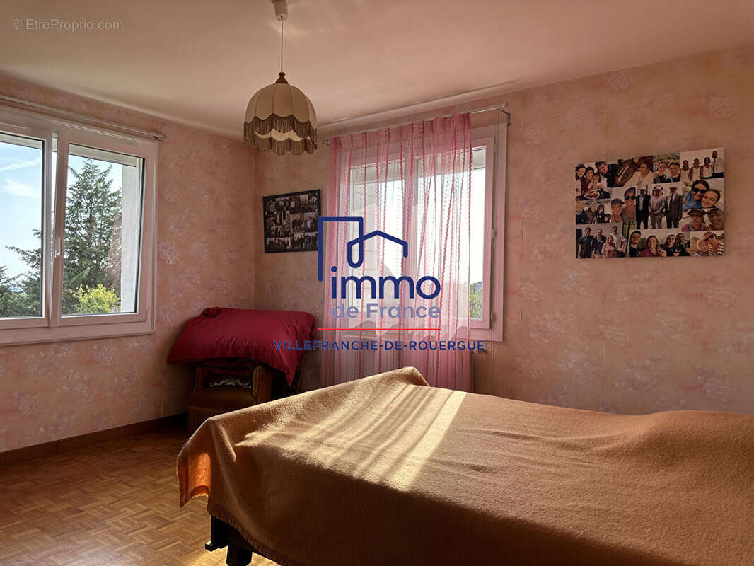 Maison à LA SALVETAT-PEYRALES