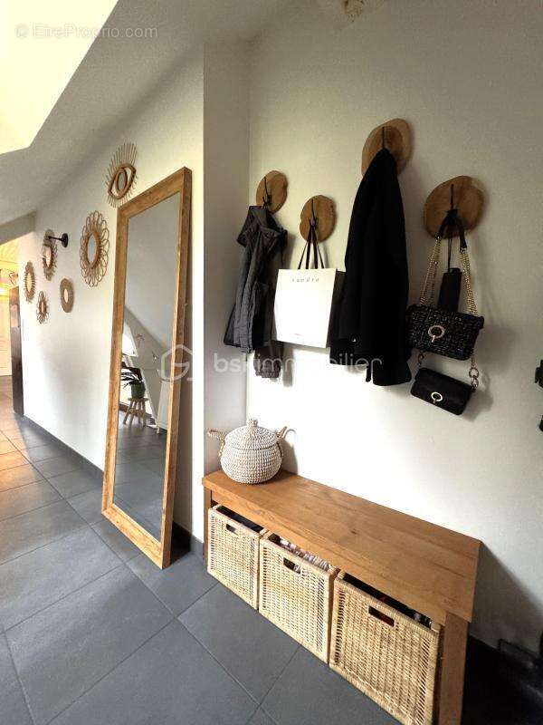 Appartement à FONTENAY-LE-VICOMTE