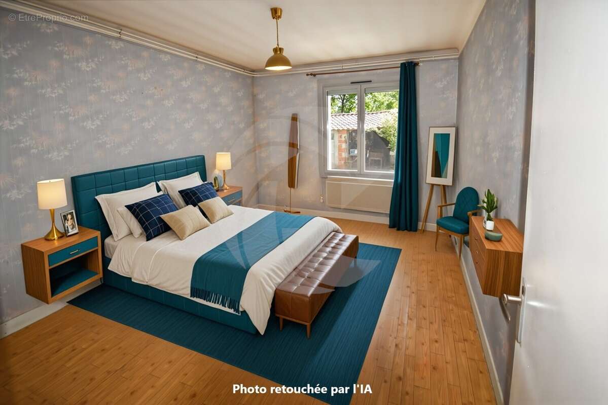 Maison à SAINT-ETIENNE-DE-TULMONT