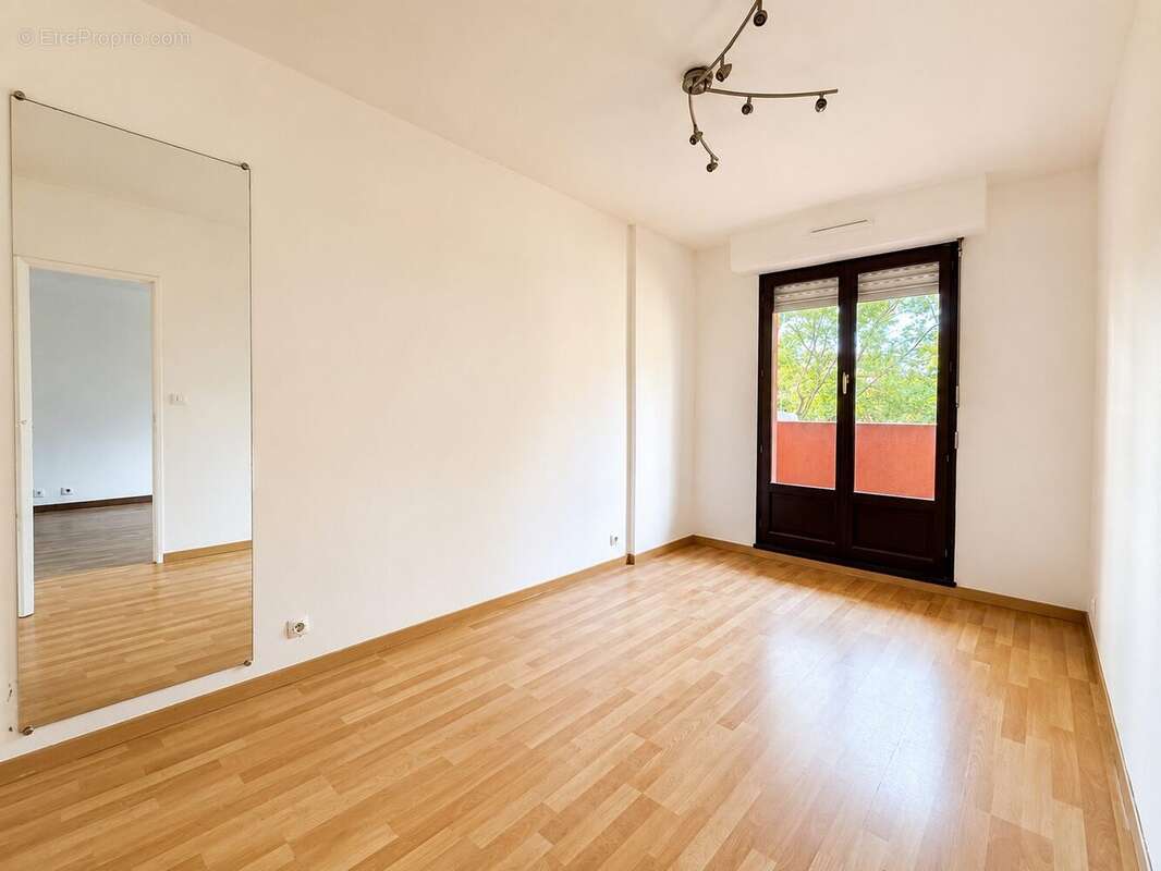 Appartement 34 m² à Sainte-Maxime  - photo 3