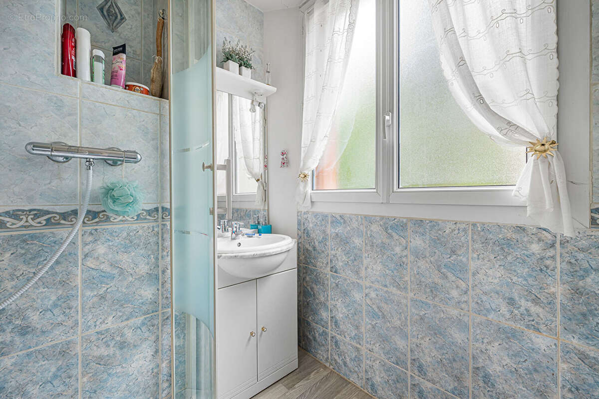 Appartement à CHAVILLE