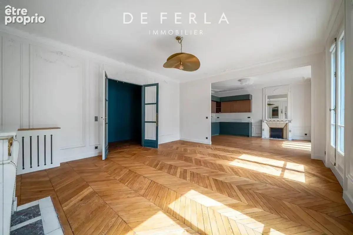 Sèvres / Duroc -  Haussmanien & Étage élevé - 5 chambres - photo 8