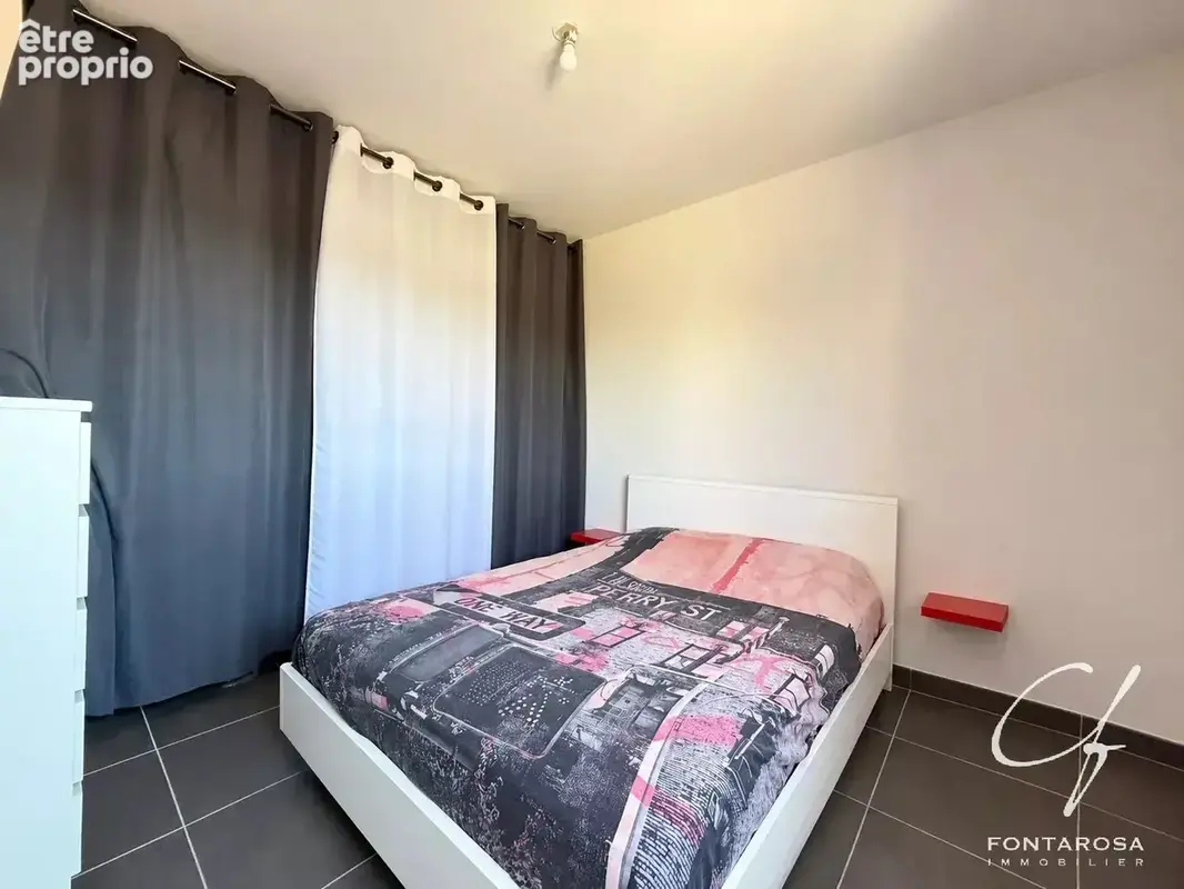 Maison 4 pièces à Bagnols-en-Forêt avec jardin, piscine et garage - photo 9