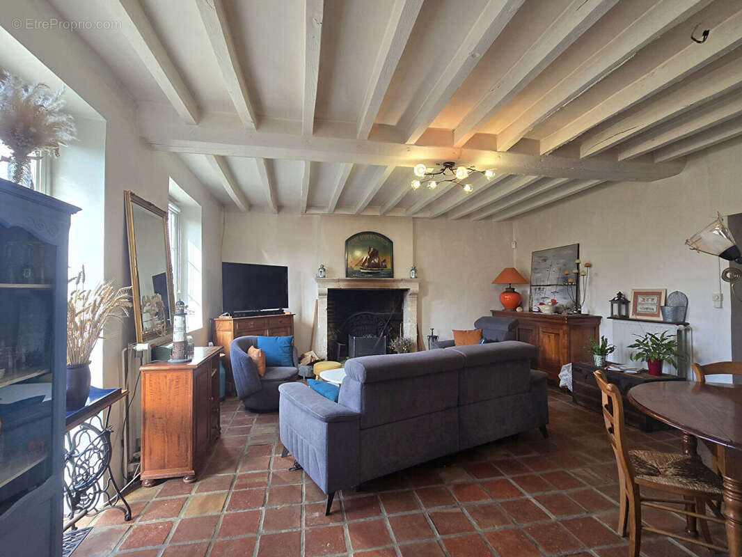 Maison à ETIVAL-LES-LE-MANS