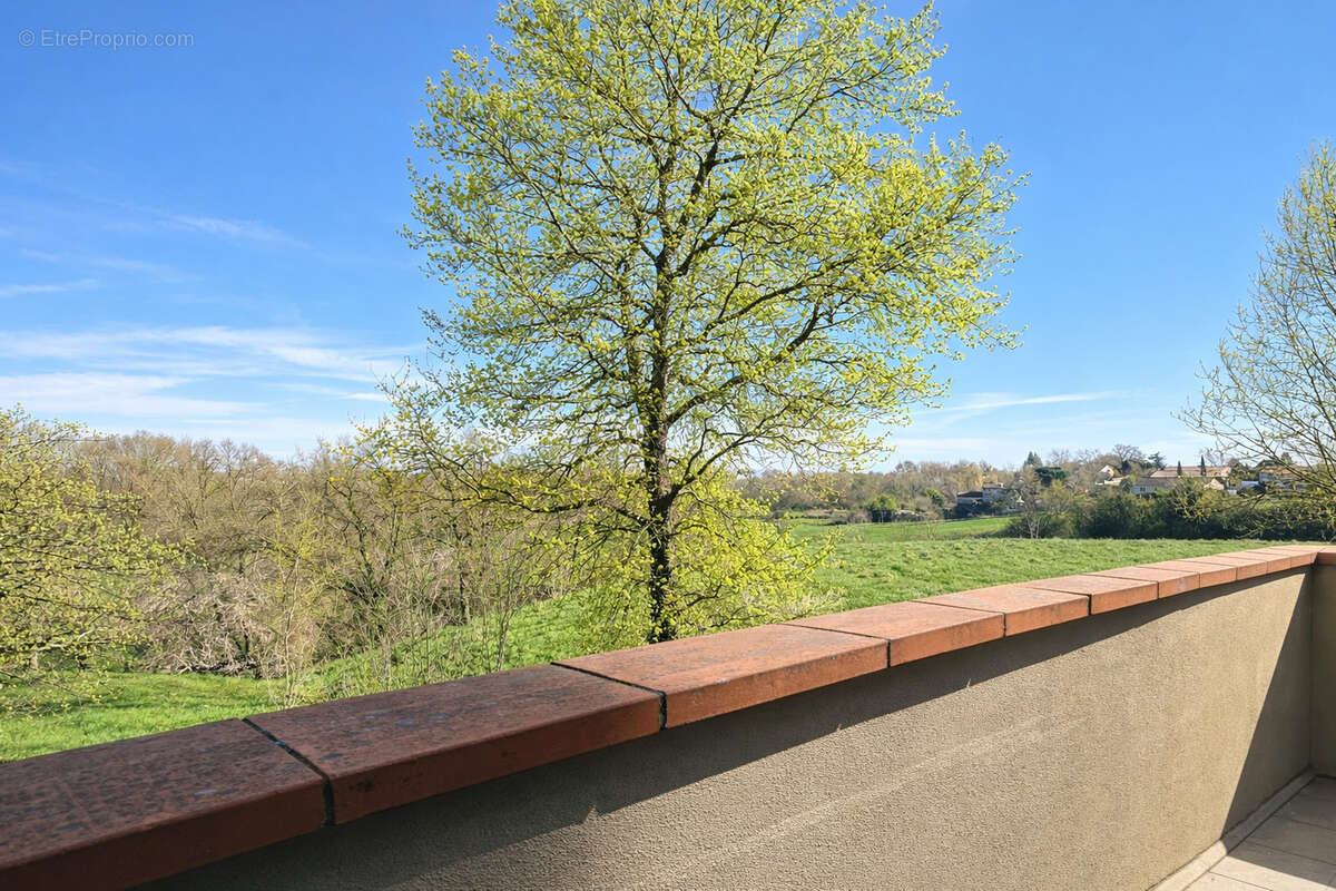 Appartement à SAINT-LYS