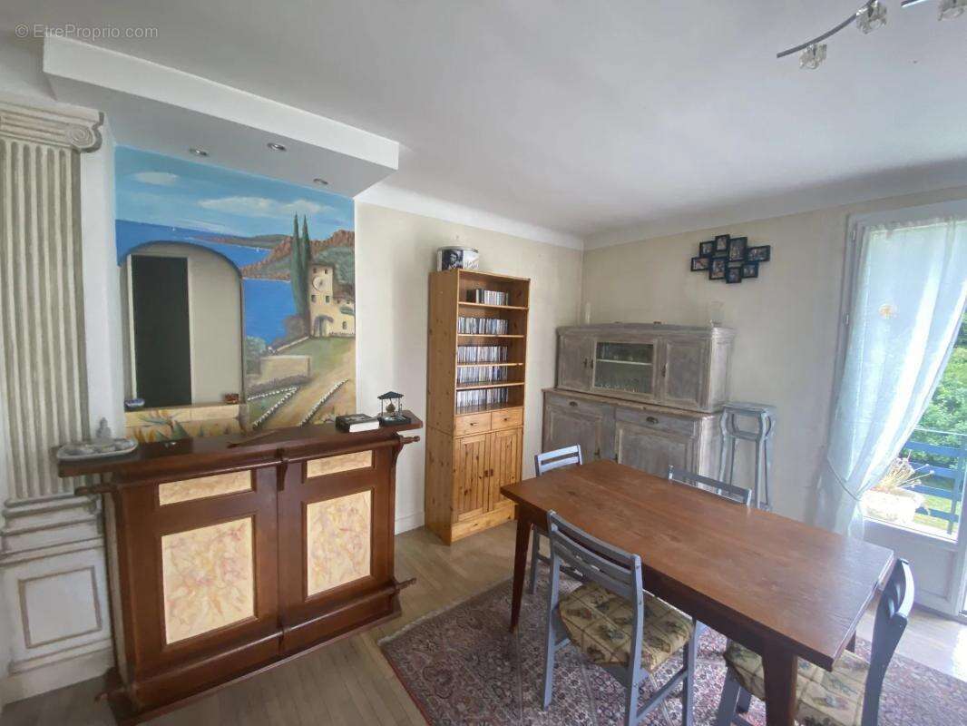 Appartement à FRONTENAUD