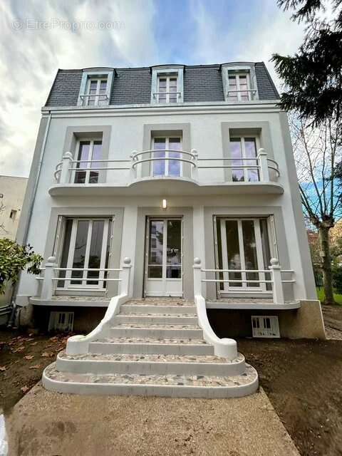 Maison à ASNIERES-SUR-SEINE