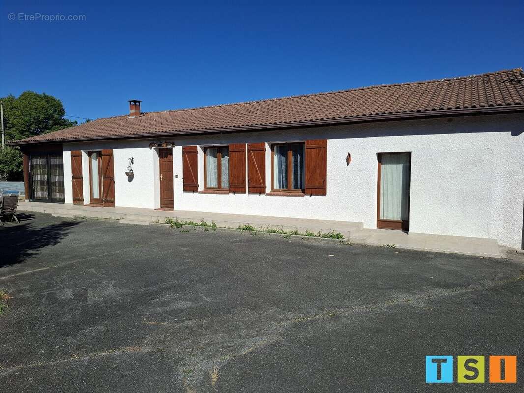Prox SAINT GAUDENS: villa de plain-pied avec piscine su run terrain de 1215 m². - photo 10