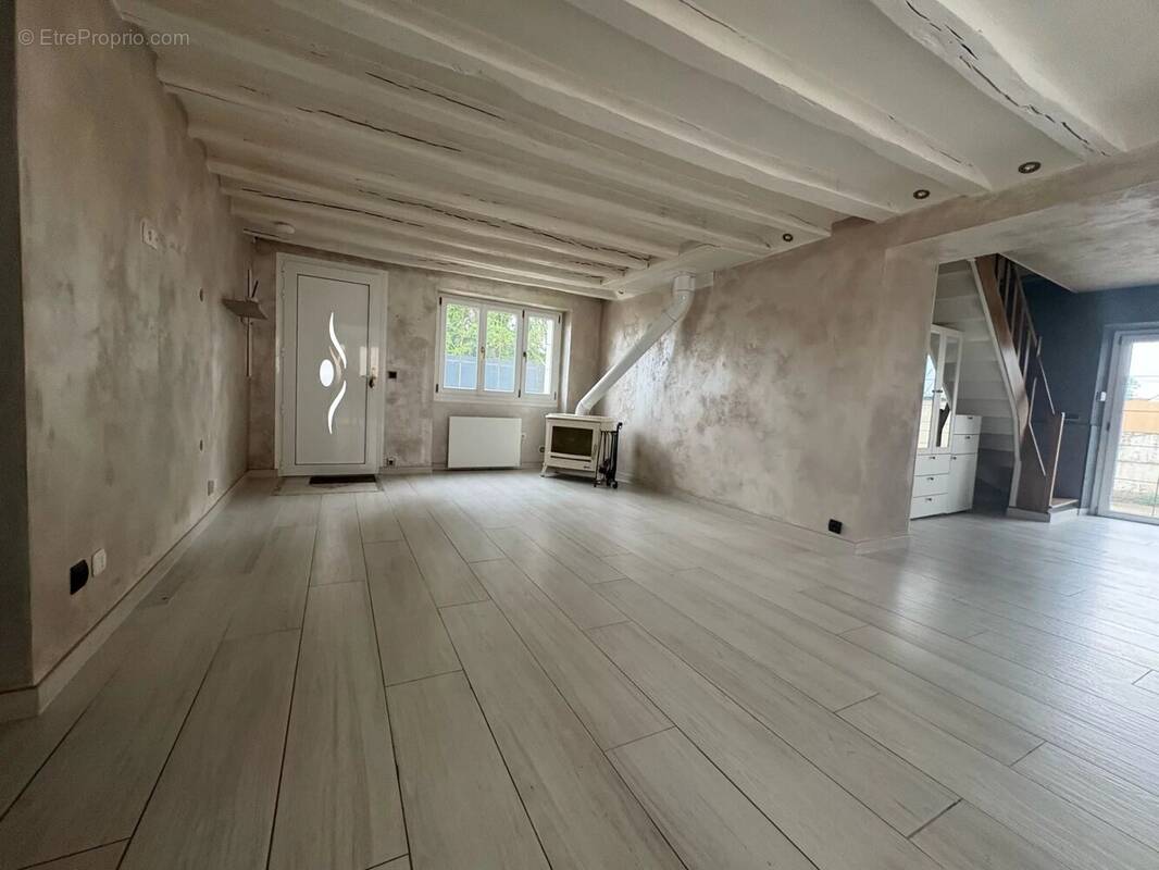 Maison à ROZAY-EN-BRIE