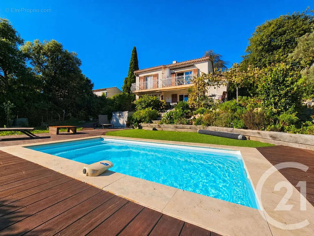 Maison à SIX-FOURS-LES-PLAGES
