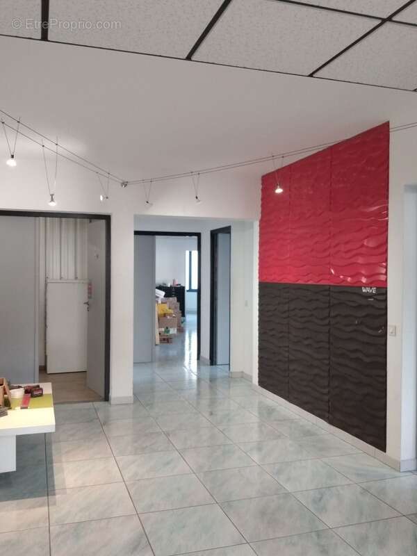 Dpt Savoie (73), à vendre CHALLES LES EAUX Ateliers et Bureaux - photo 11