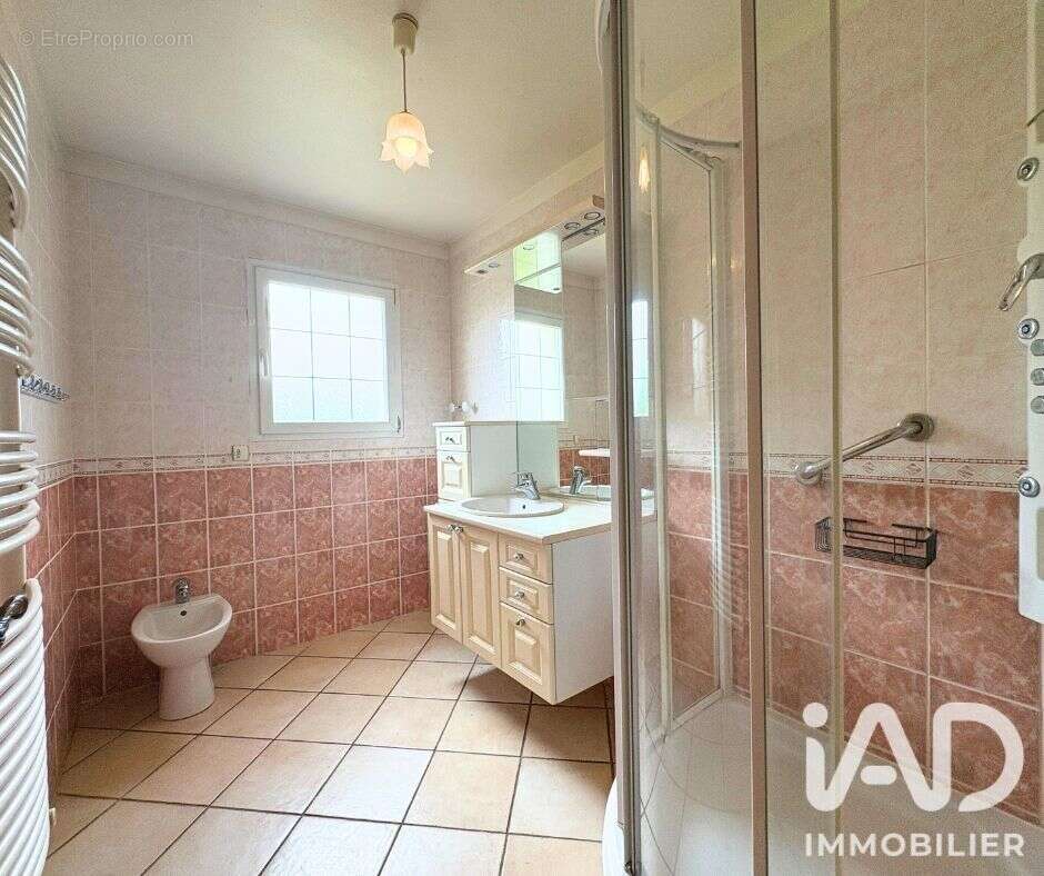 Maison 160 m² à Les Loges  - photo 6
