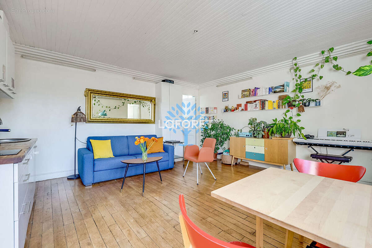 Appartement Paris 2 pièces 45 m2 75020 maraîchers T2 - photo 2