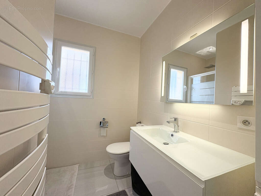 Maison à SIX-FOURS-LES-PLAGES