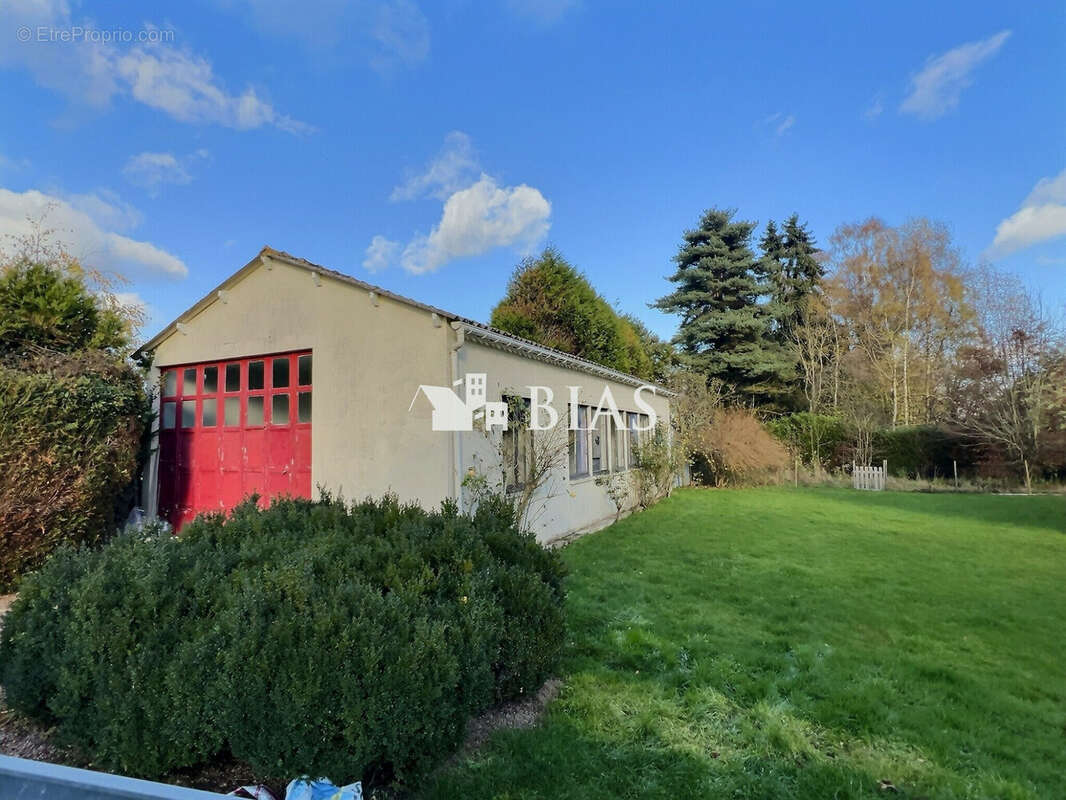 Maison à BOURNAINVILLE-FAVEROLLES