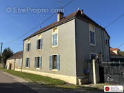 Maison à EPOISSES