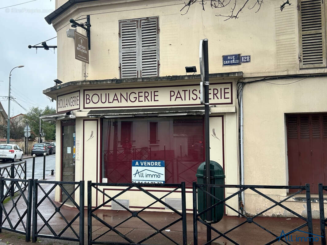 Commerce à SAINT-MAUR-DES-FOSSES