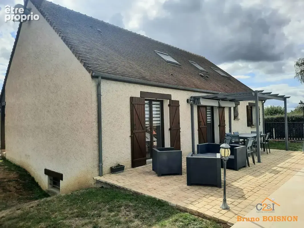 Maison 6 pièces 164  m2 sur Notre Dame d'Oé - photo 4