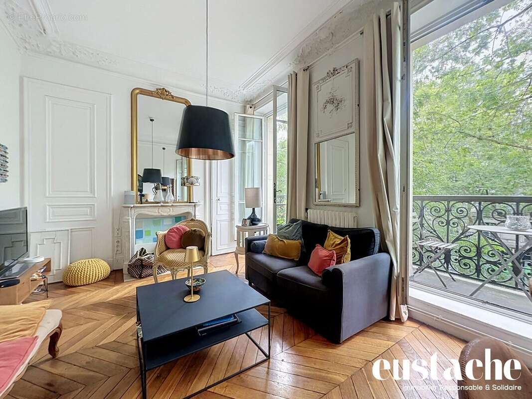 Appartement 63 m² à Paris-10e  - photo 9