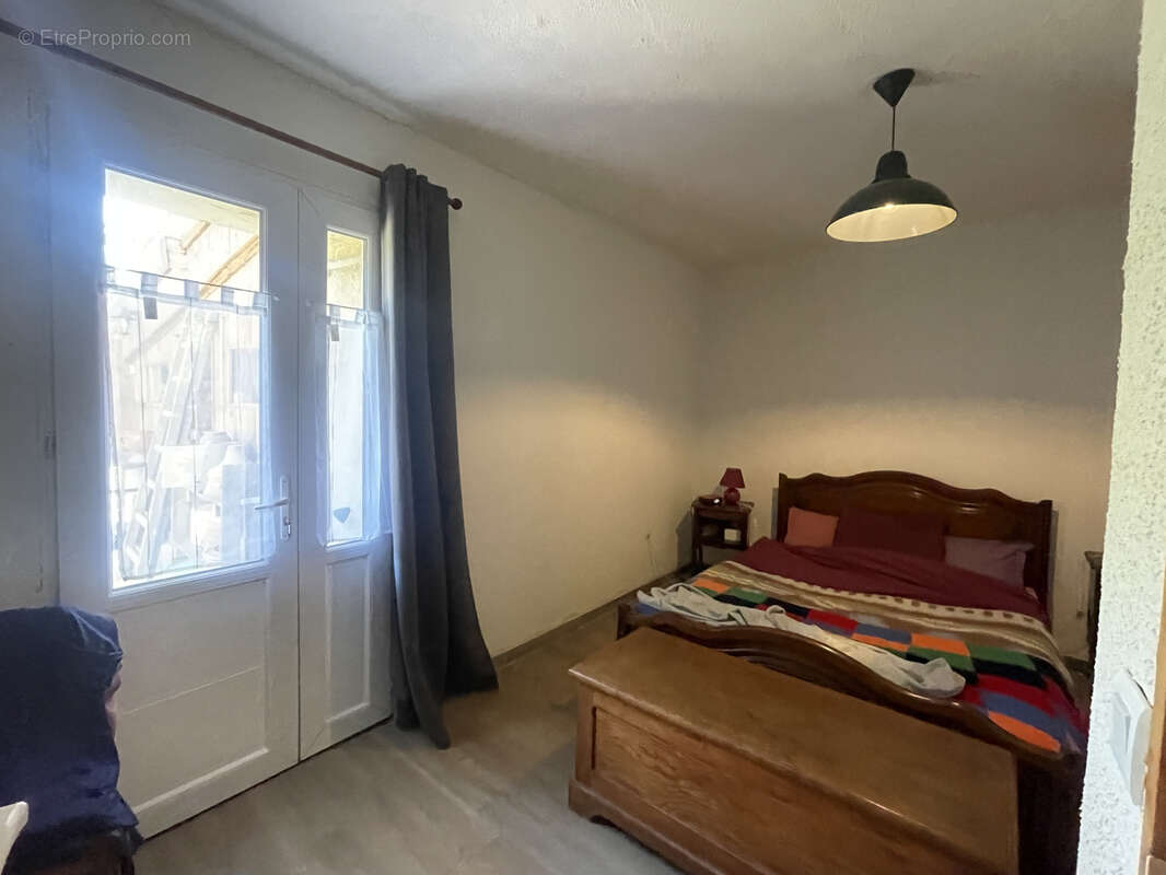 Maison à SAINT-JEAN-DE-SAUVES