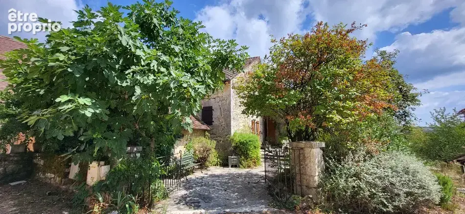 Maison de village en pierre avec terrasse et jardin - photo 25
